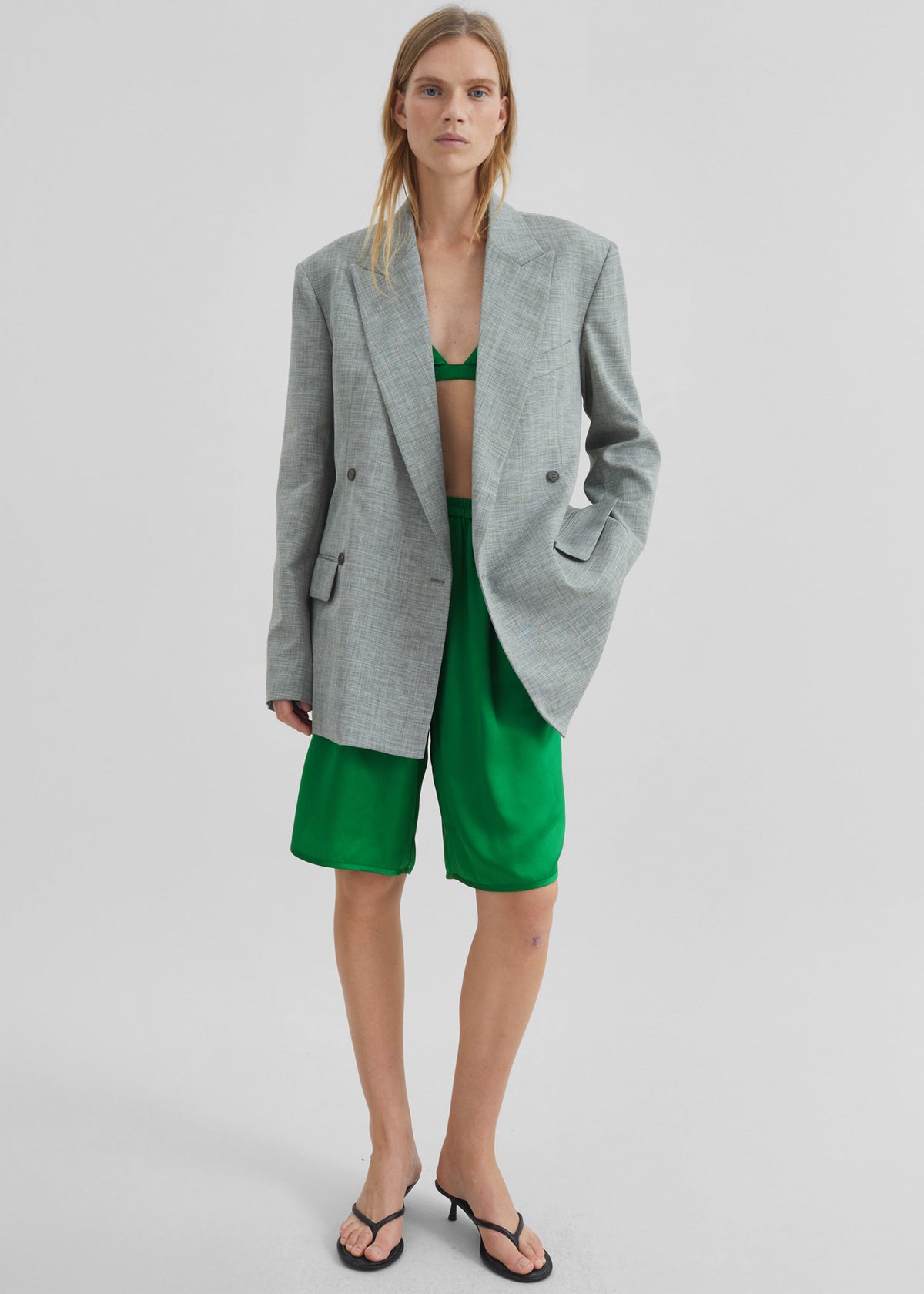 Nelis Silk Bermuda Shorts - Kelly Green β view 6 of 10