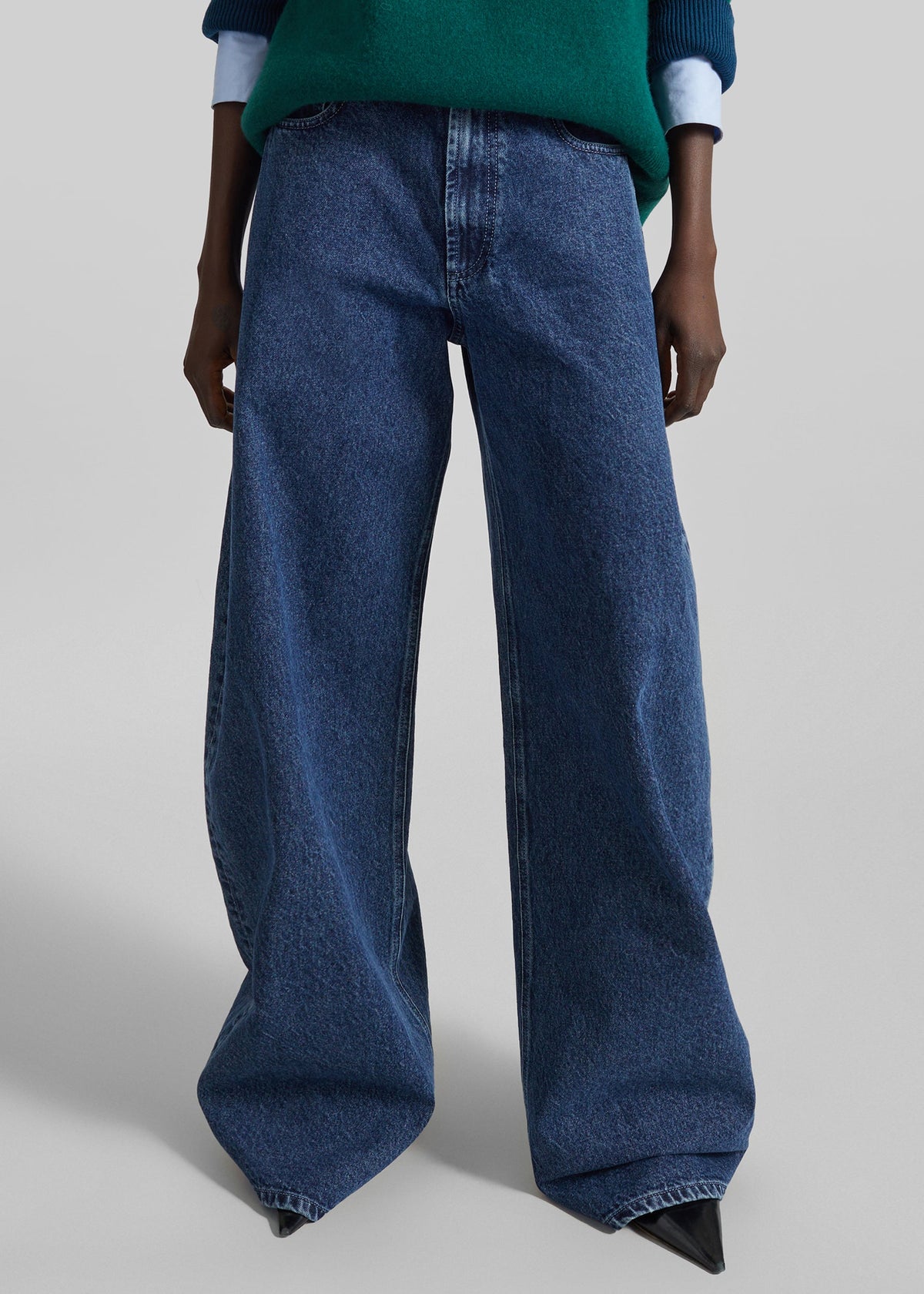 Nick Barrel Leg Jeans - Medium Wash – view 8 of 9