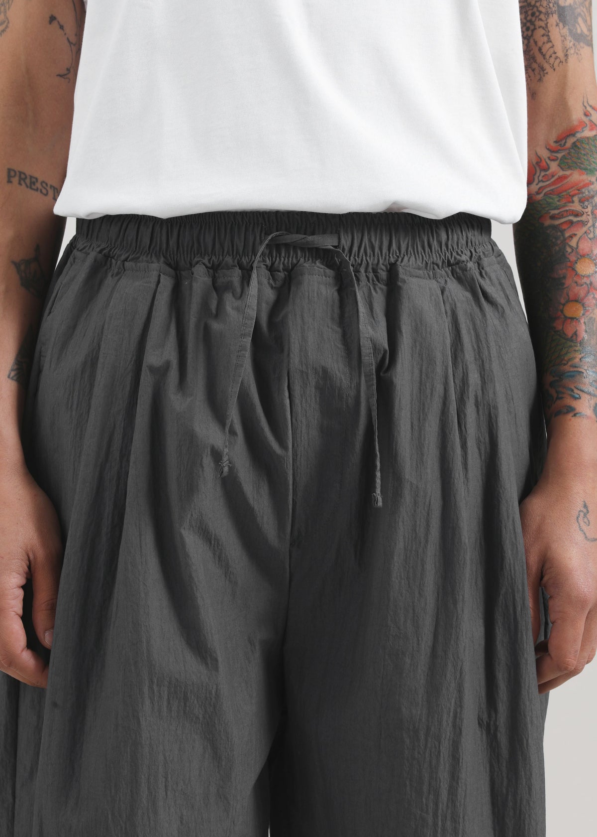 Ohio Crinkled Poplin Shorts - Slate Grey β view 3 of 7