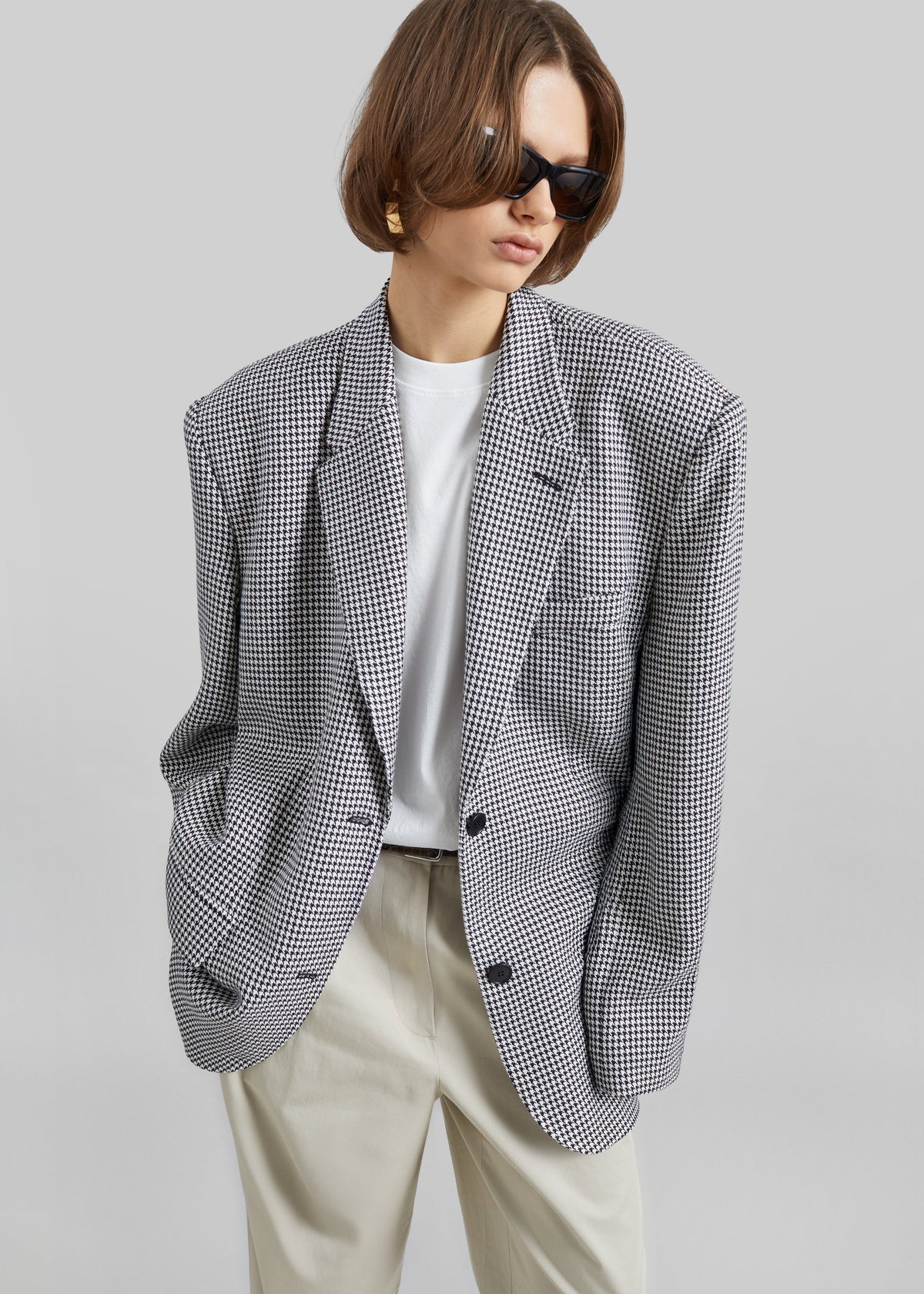 Olivella Oversized Padded Blazer - Black Houndstooth β view 2 of 10