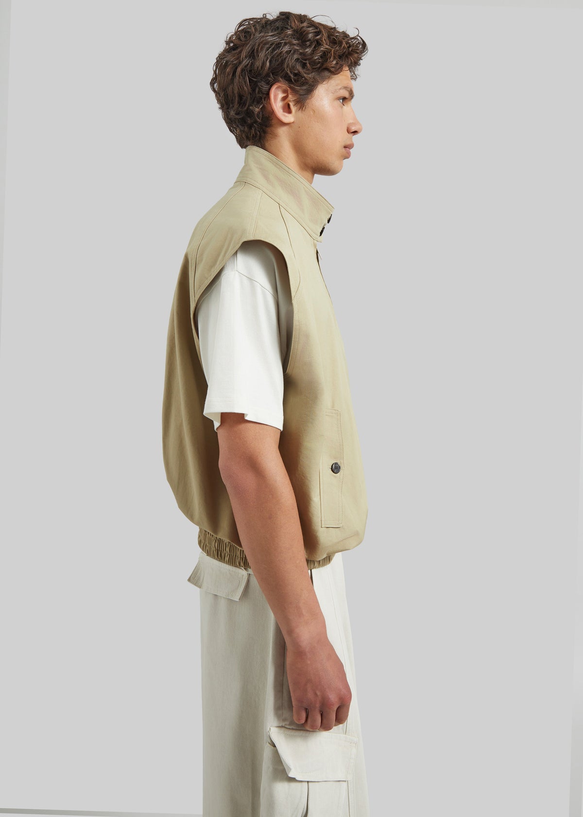 Oltrano Sleeveless Jacket - Beige β view 8 of 11