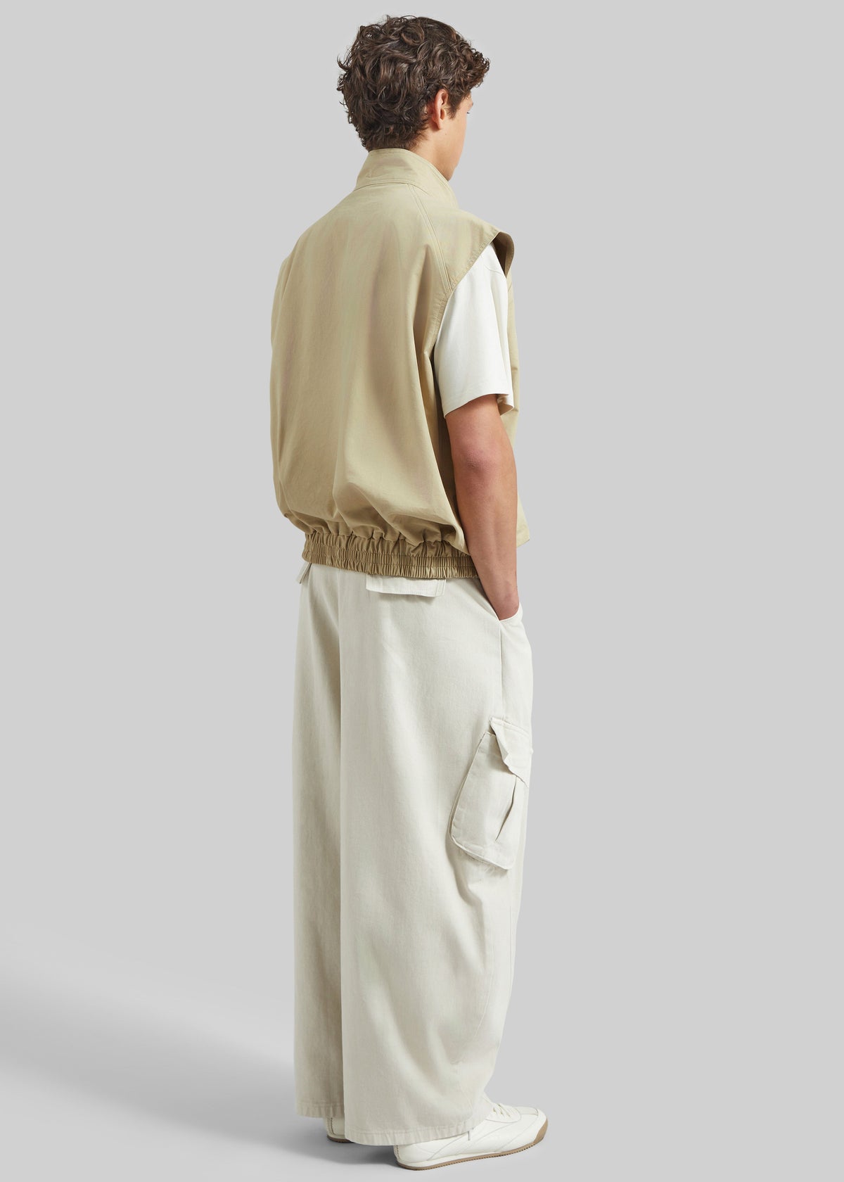 Oltrano Sleeveless Jacket - Beige β view 10 of 11
