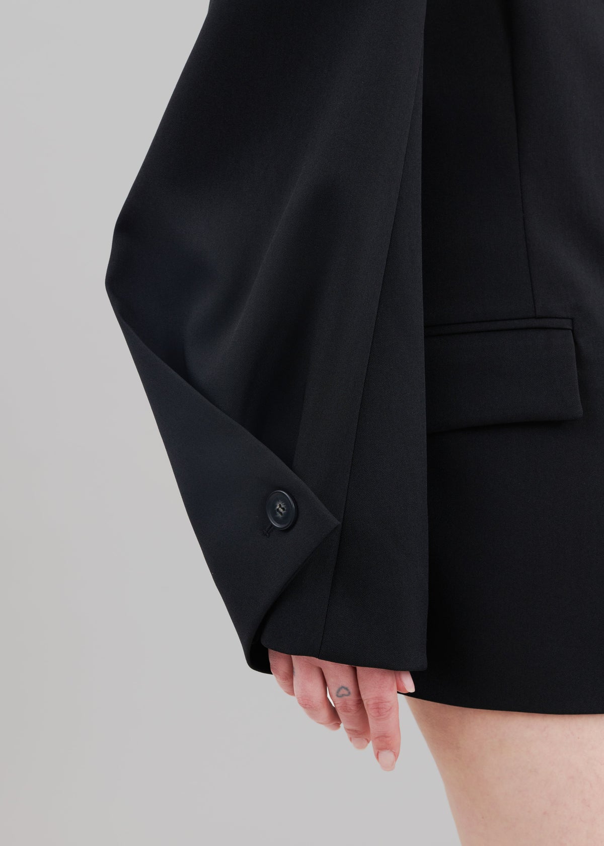 Pia Boxy Blazer - Black β view 5 of 12