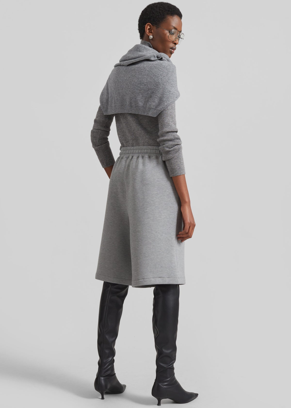 Rian Sweatshorts - Grey β view 8 of 9