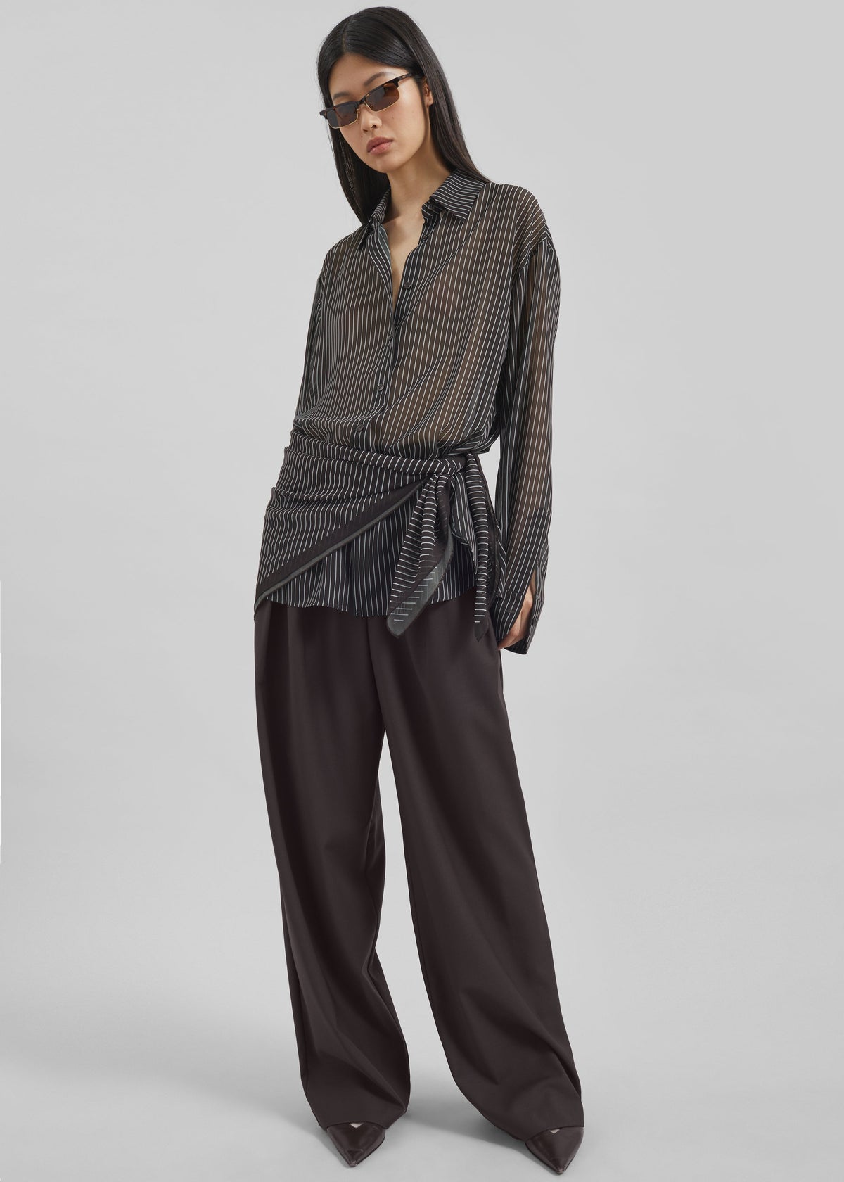 Ripley Pleated Trousers - Brown – view 3 of 9