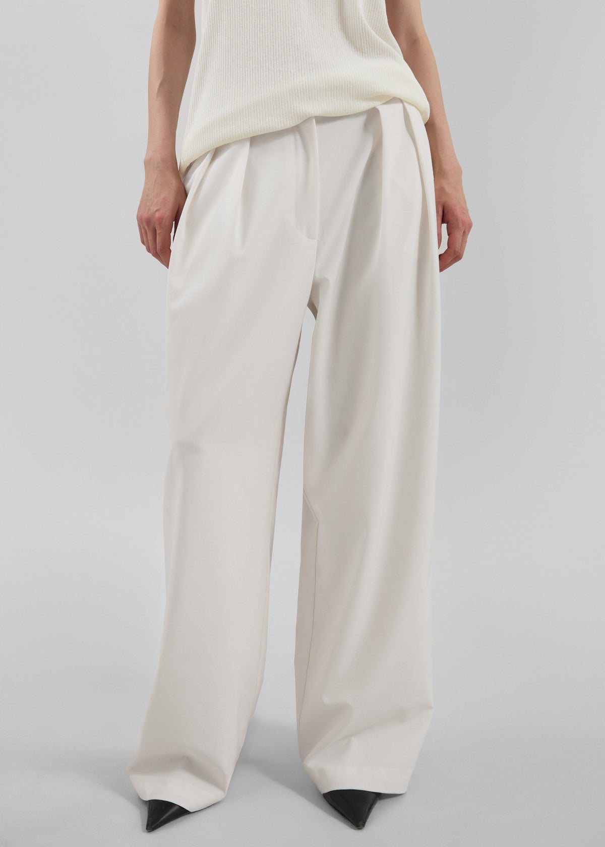 Ripley Pleated Trousers - Ivory β view 1 of 8