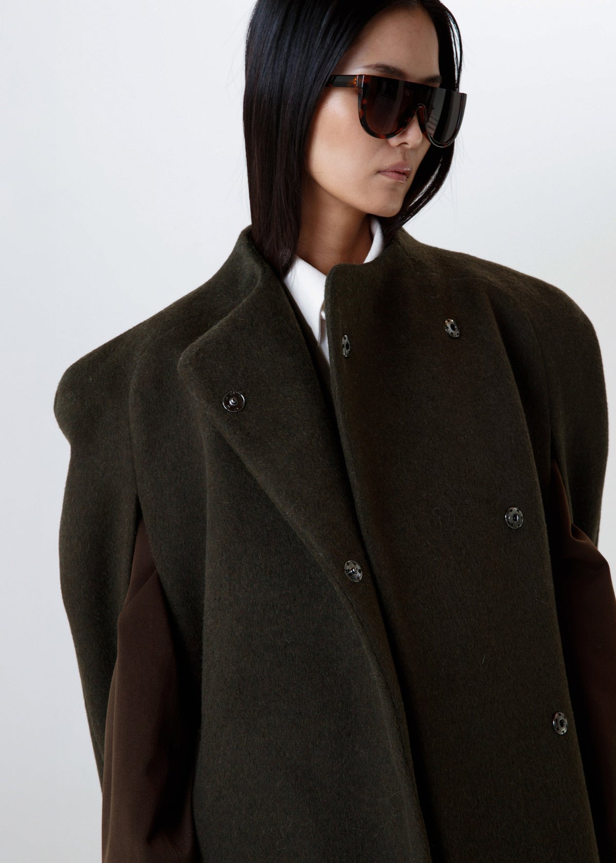Roslev Cape Coat - Olive β view 4 of 5