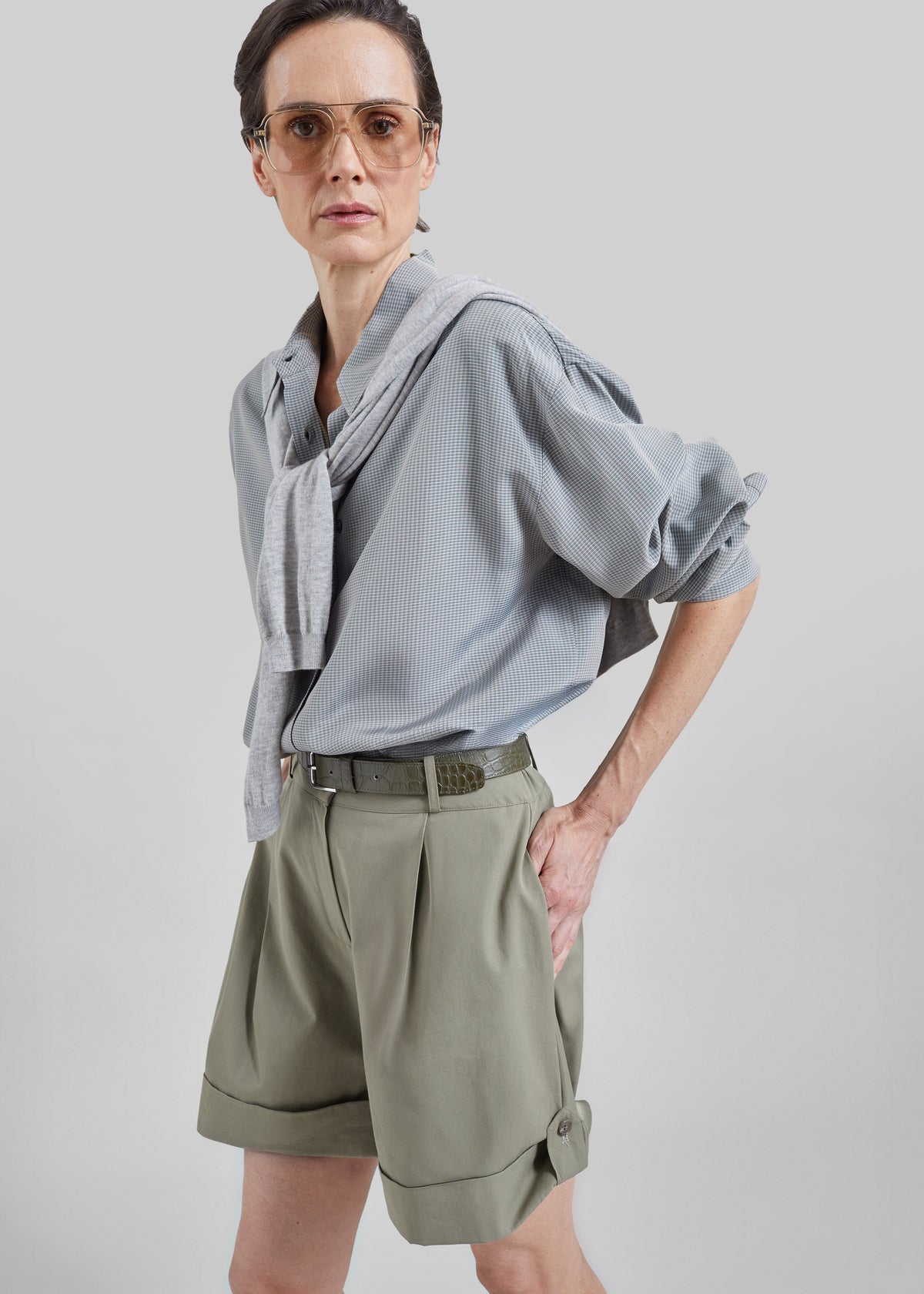 Rozane Pleated Cuff Shorts - Olive β view 4 of 8