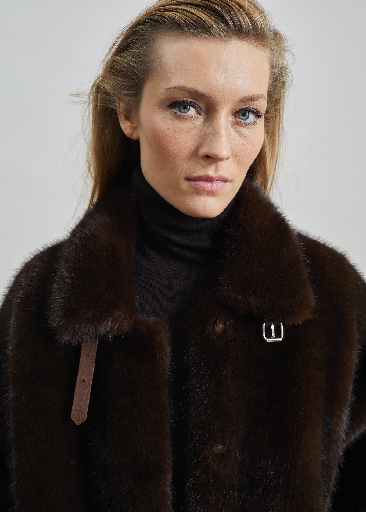 Senja Faux Fur Jacket - Dark Brown β view 3 of 6