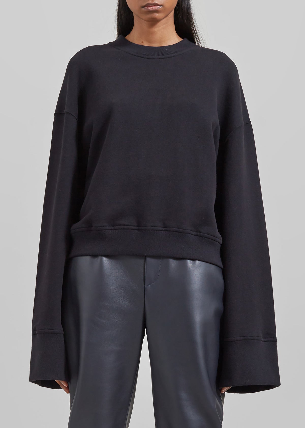 Talia Sweatshirt - Black – view 7 of 9