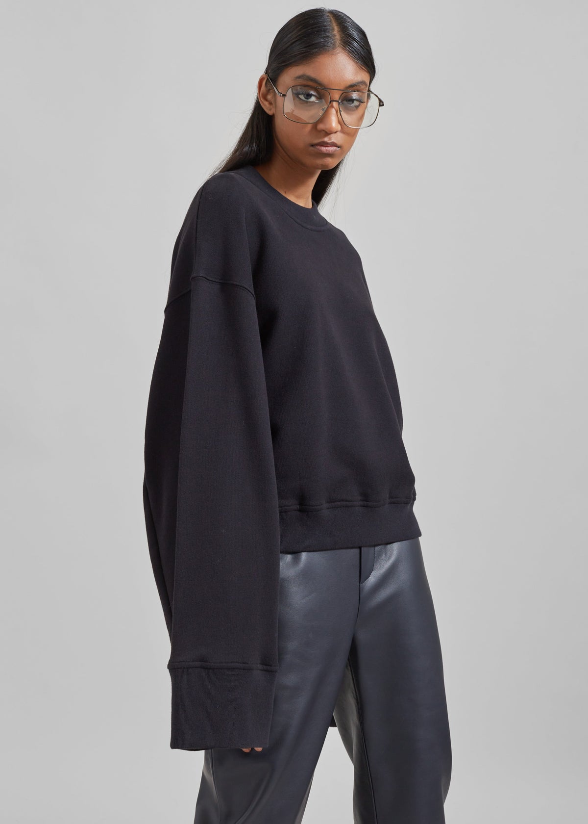 Talia Sweatshirt - Black – view 6 of 9