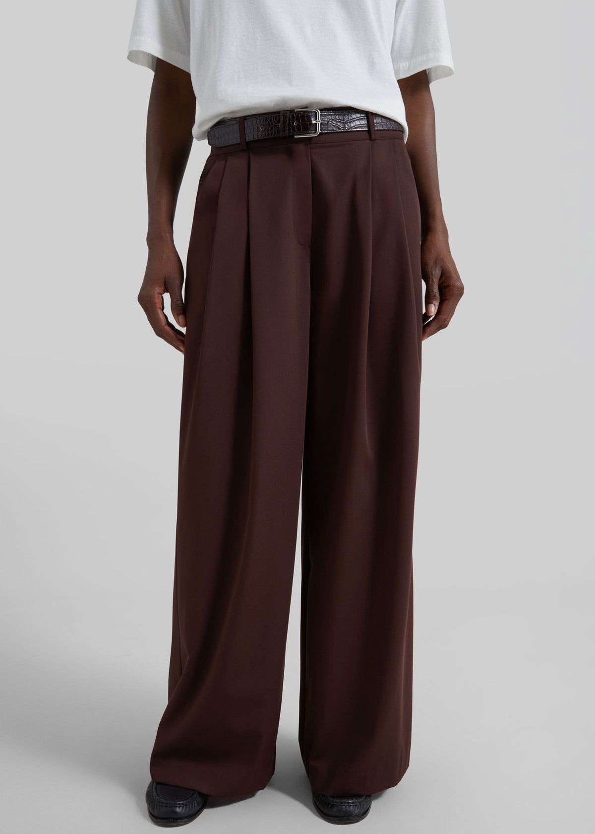 Taormina Pleated Trousers - Chocolate β view 2 of 8