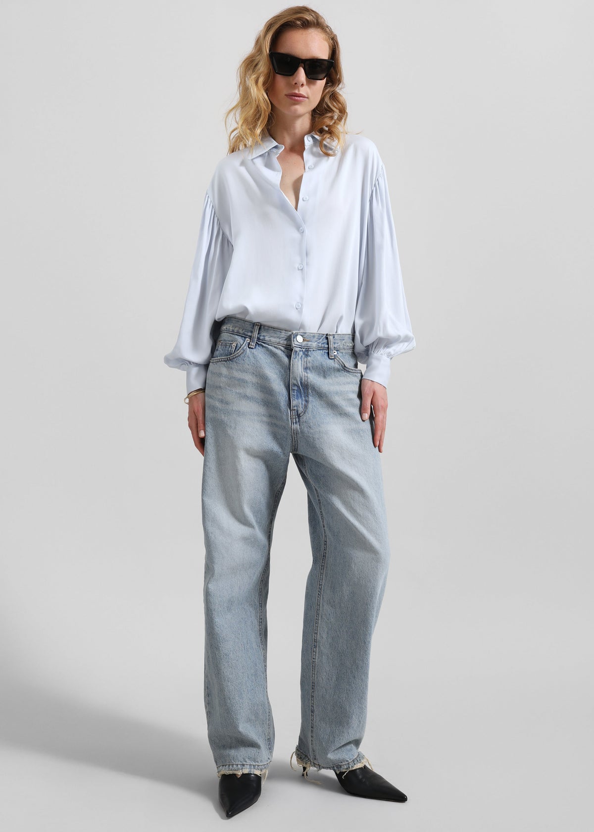 Tarmi Straight Leg Jeans - Light Wash β view 3 of 9