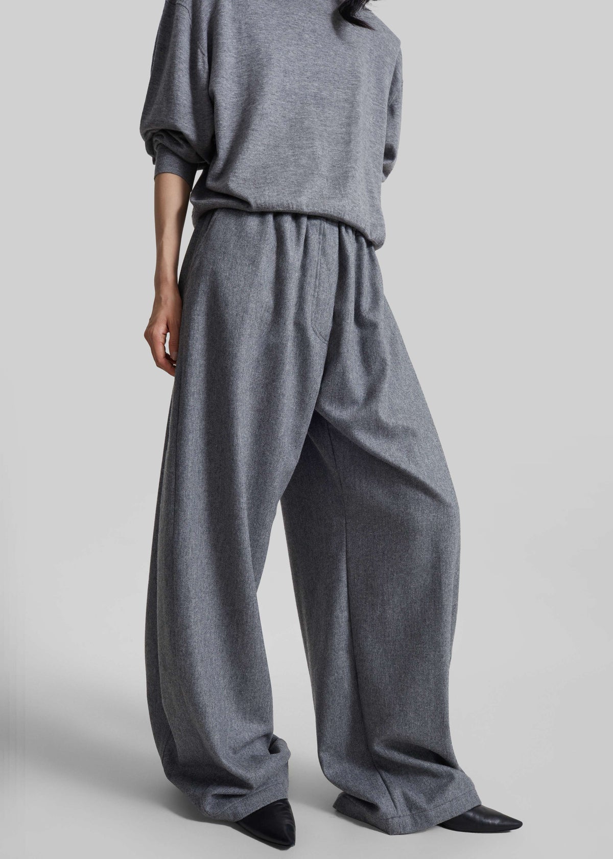 TheLatest Dora Flannel Wool Trousers - Light Grey β view 2 of 6