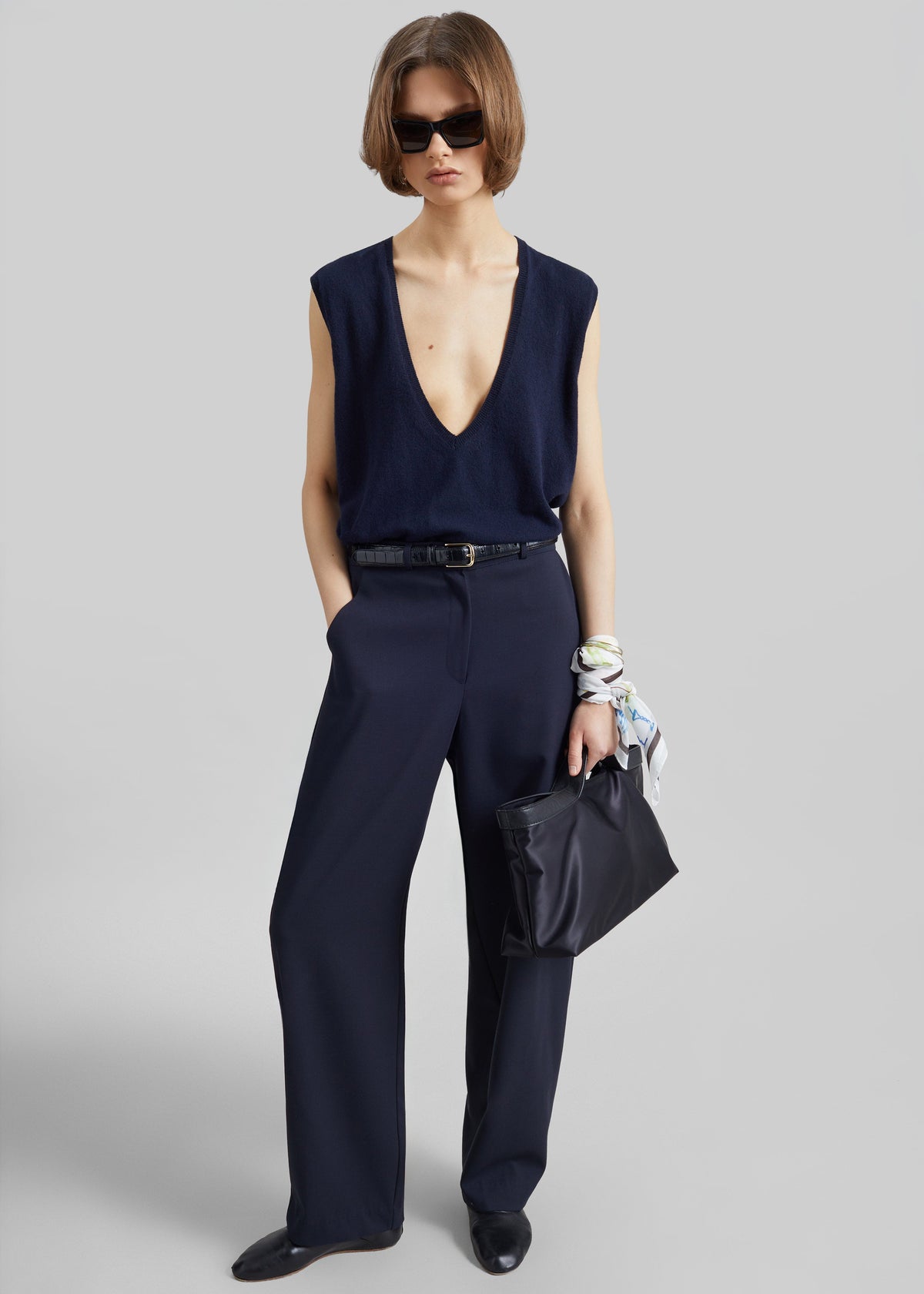 Trofa Curved Trousers - Navy β view 5 of 7