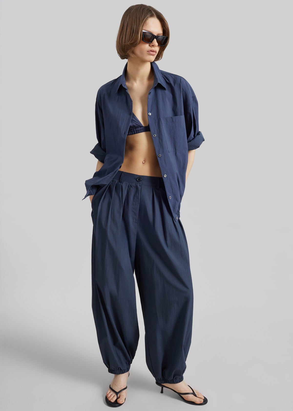 Vannes Balloon Pants - Navy β view 8 of 10