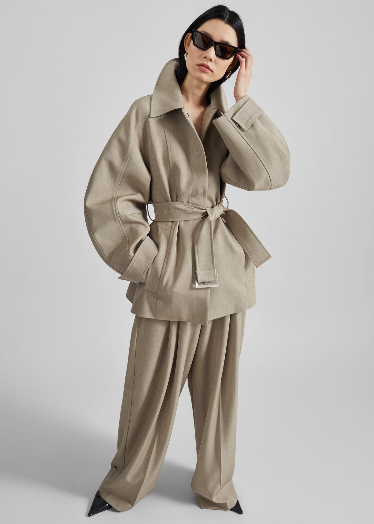 Venlo Pleated Trousers - Beige β view 3 of 9