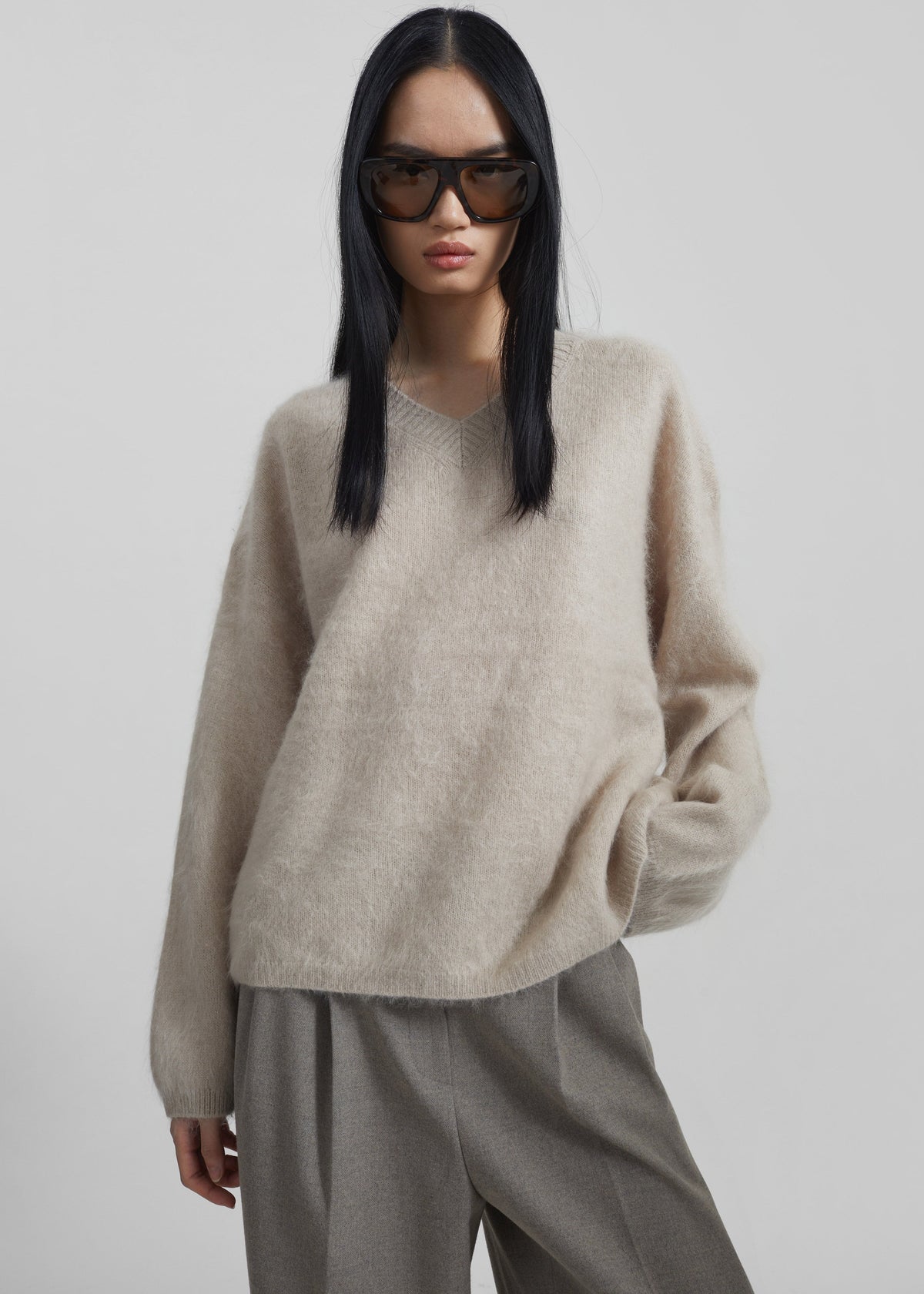 Vilhena Wool Fuzzy V-Neck Sweater - Beige β view 4 of 7