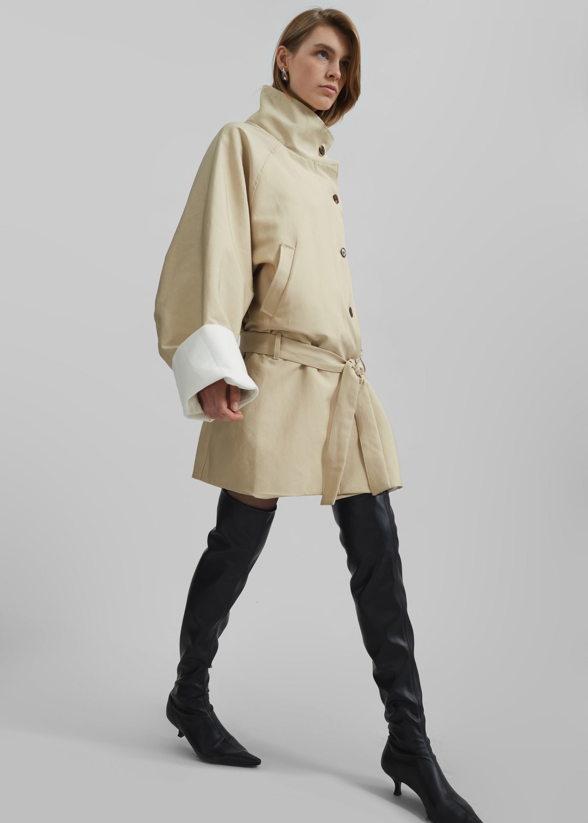 Alberta Short Trench - Beige – view 4 of 11