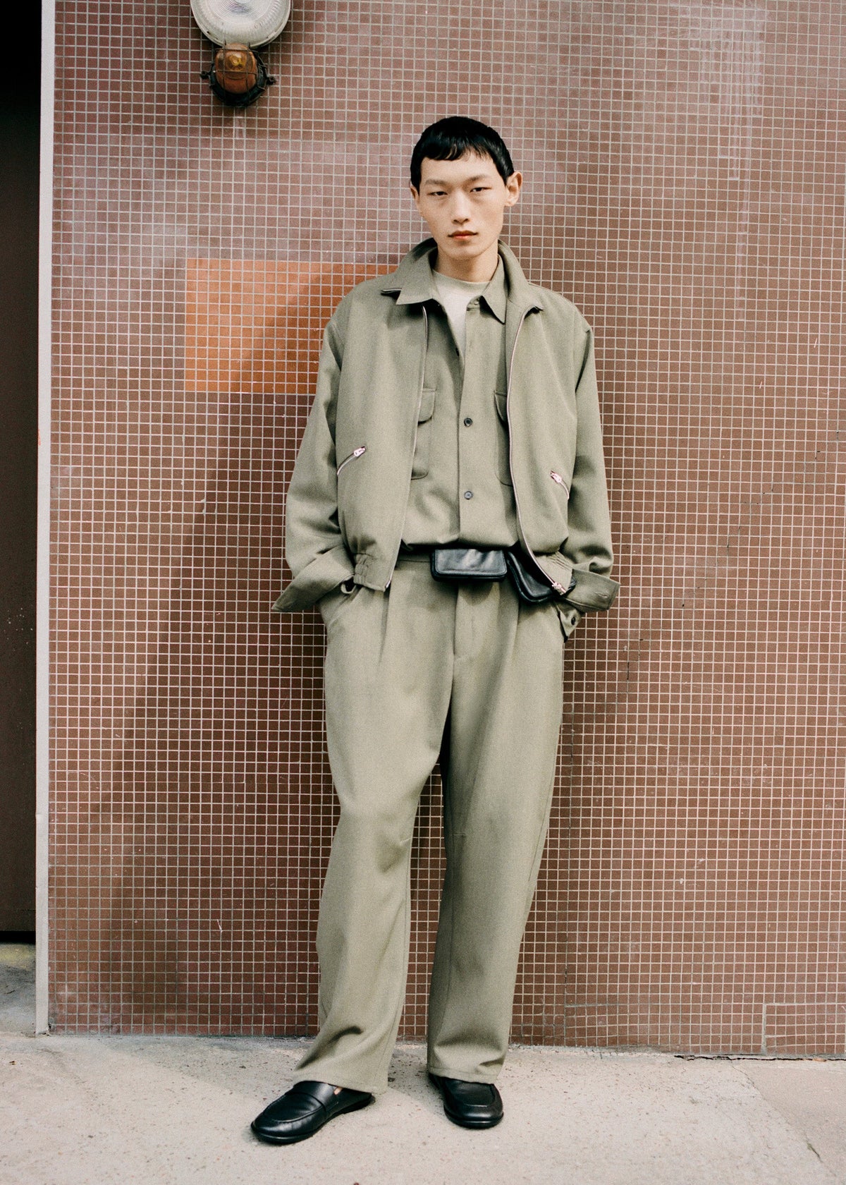 Alessio Straight Trousers - Olive – view 1 of 9