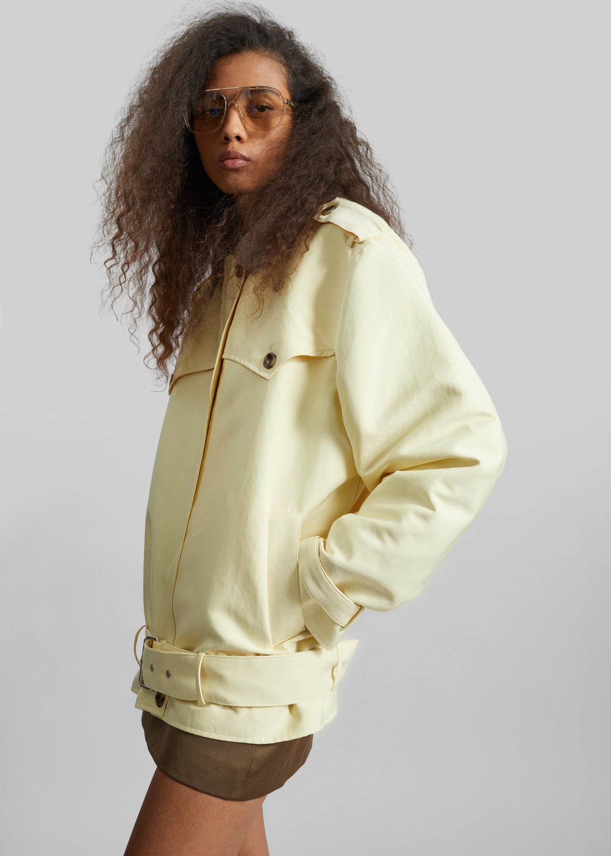 Alleray Short Trench - Yellow – view 8 of 9