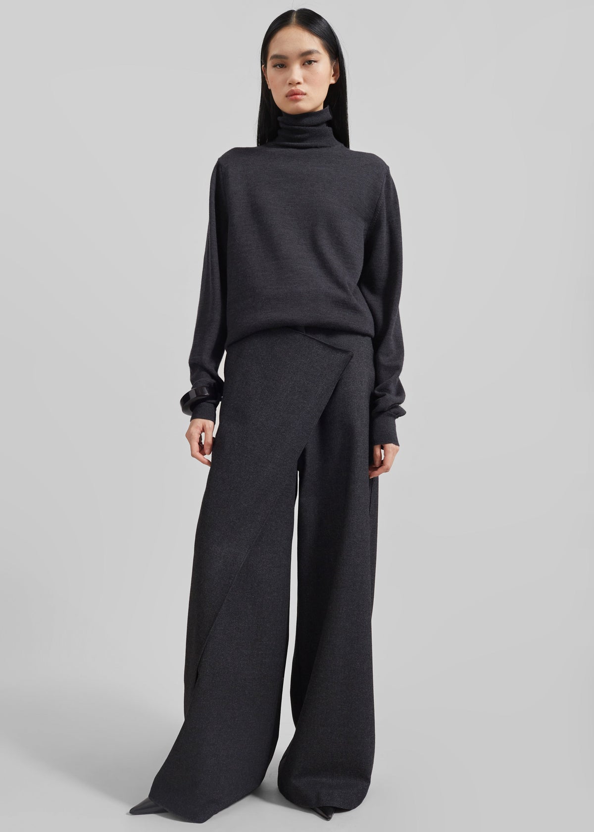 Altai Wrap Trousers - Charcoal – view 4 of 7