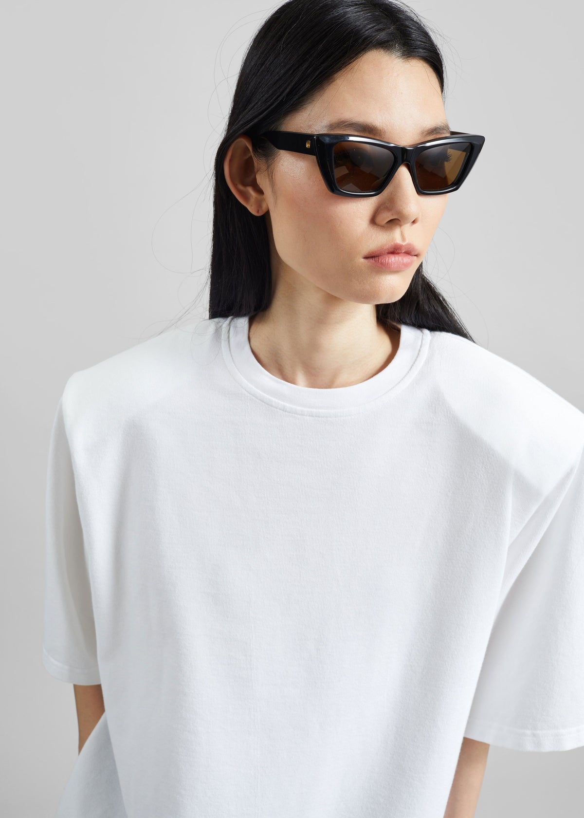 Anira Padded T-Shirt - White – view 2 of 11