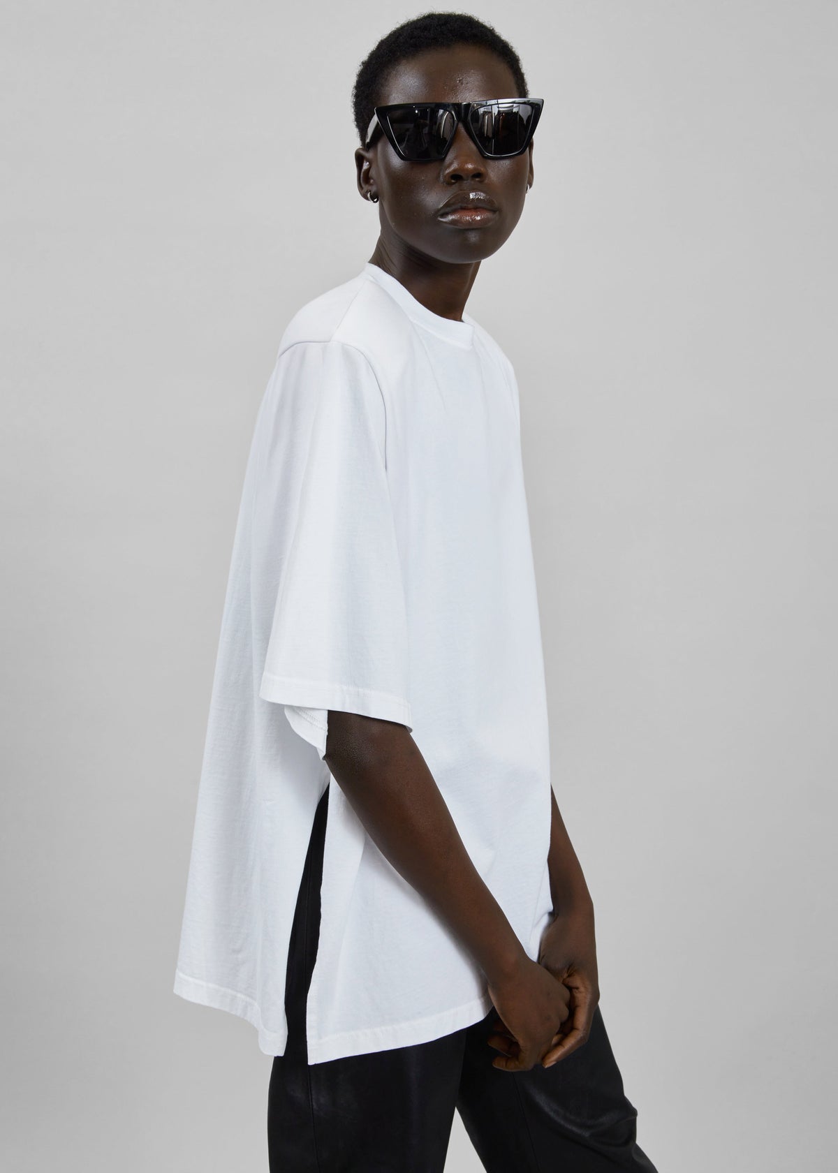 Anira Padded T-Shirt - White – view 4 of 11