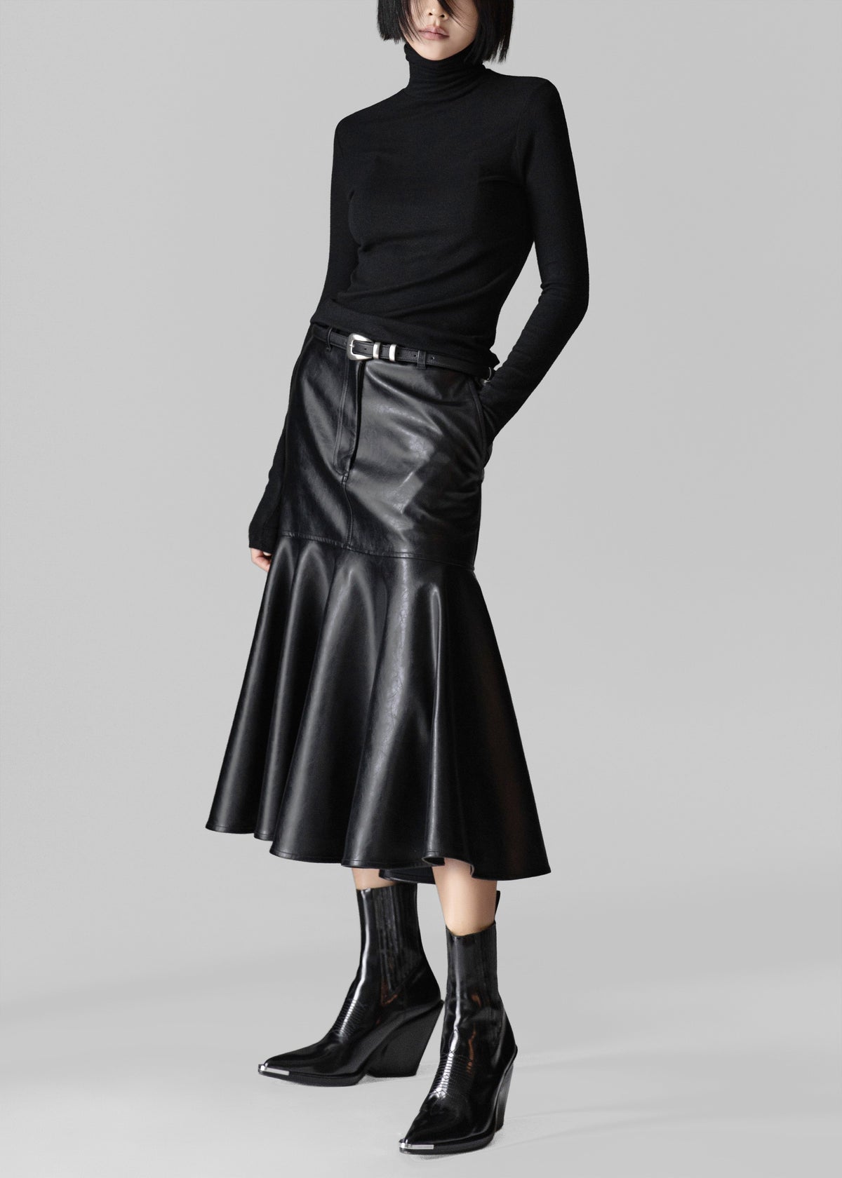 Arvika Faux Leather Mermaid Skirt - Black – view 7 of 9
