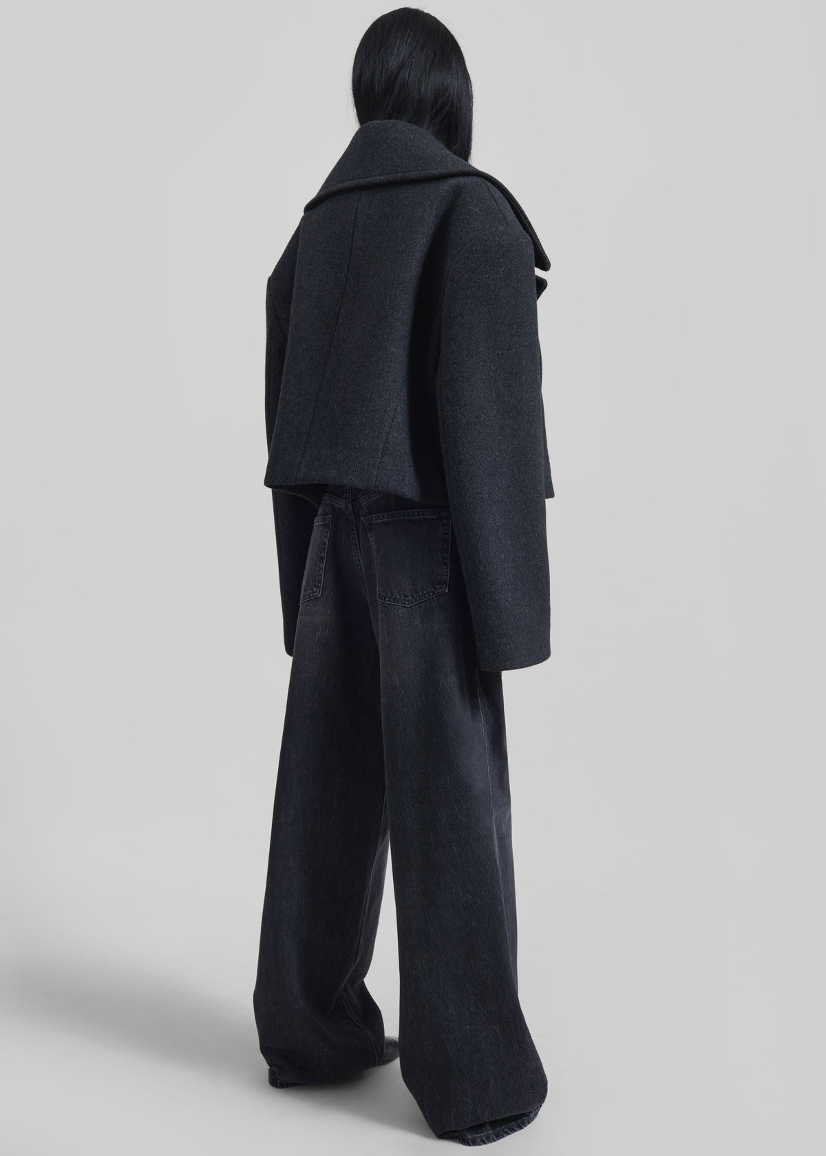Aumale Cropped Wool Peacoat - Charcoal – view 10 of 11