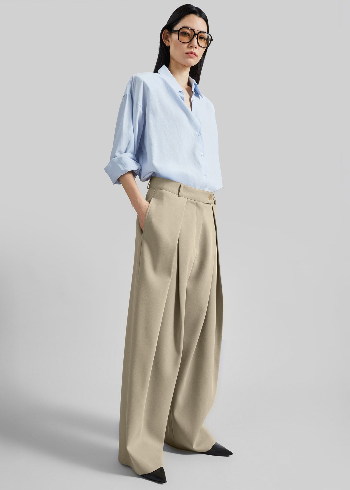 Avray Pleated Trousers - Beige – view 5 of 11