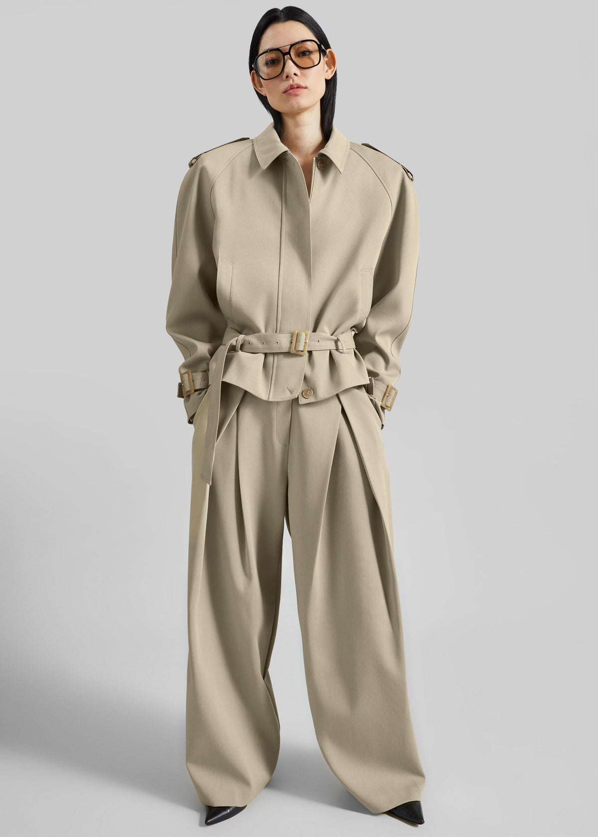 Avray Pleated Trousers - Beige – view 9 of 11