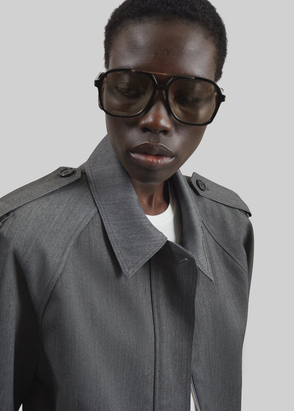 Avray Short Trench - Grey – view 7 of 10
