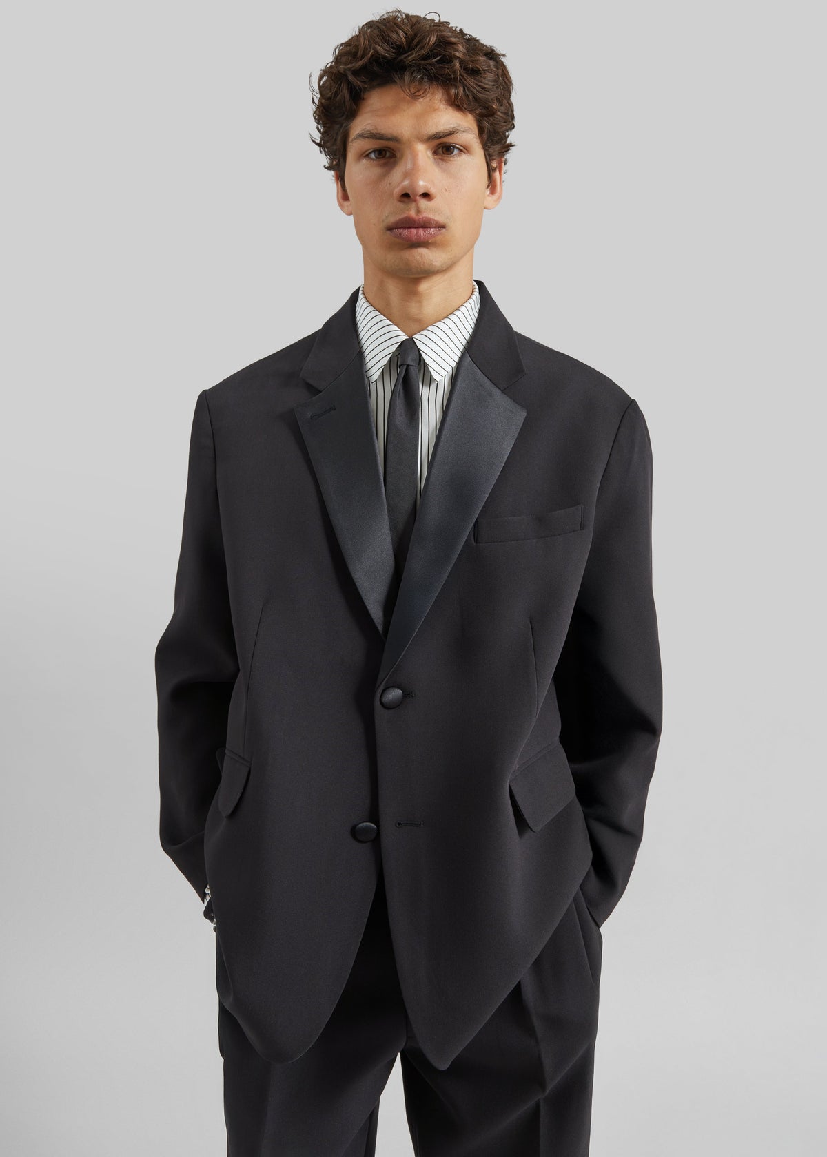 Beo Tuxedo Jacket - Black – view 4 of 8