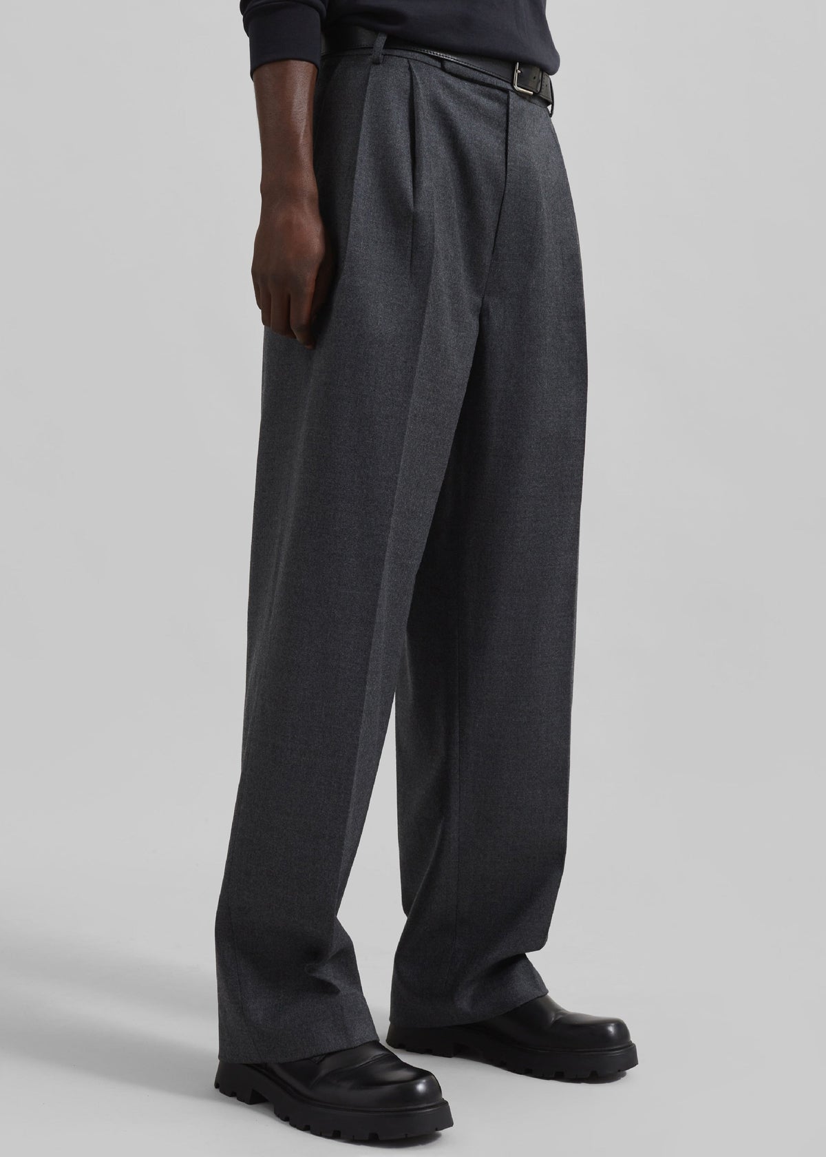 Beo Wool Flannel Suit Pants - Charcoal – view 4 of 9