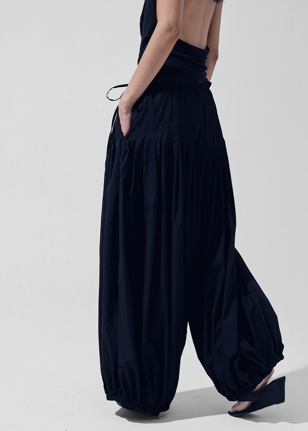 Berson Gathered Balloon Pants - Black – view 6 of 9