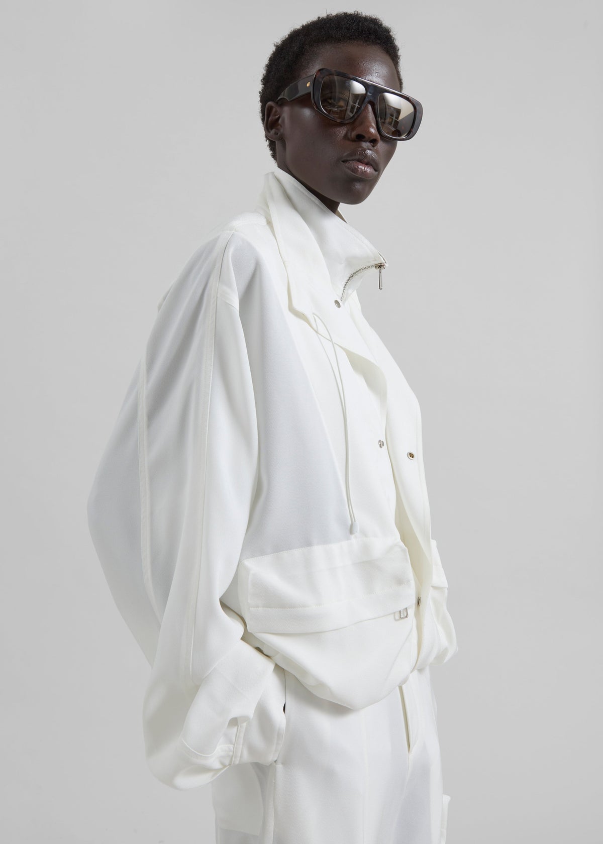 Breya Fluid Jacket - White – view 5 of 9