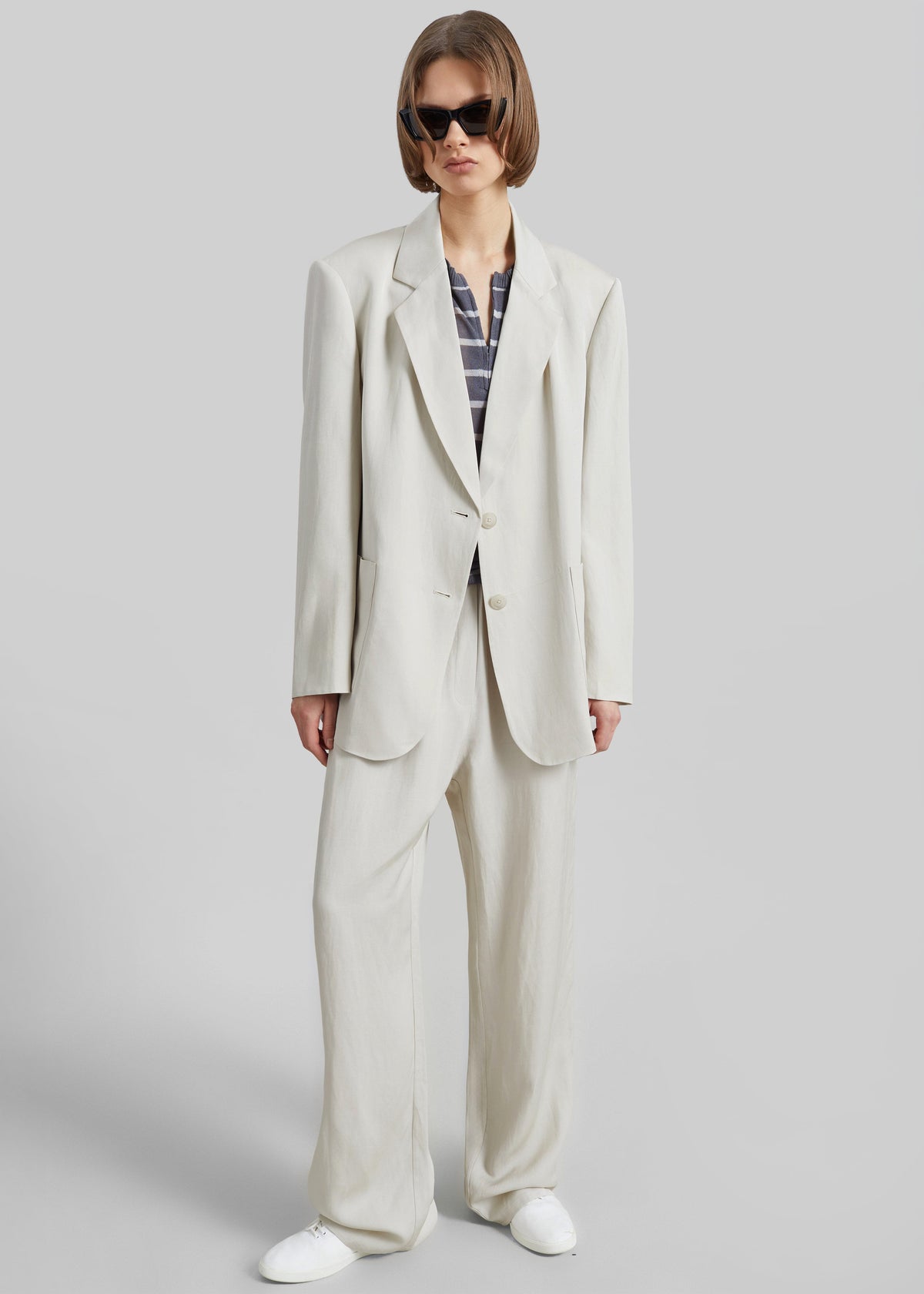 Bruna Linen Soft Blazer - Light Beige – view 2 of 8