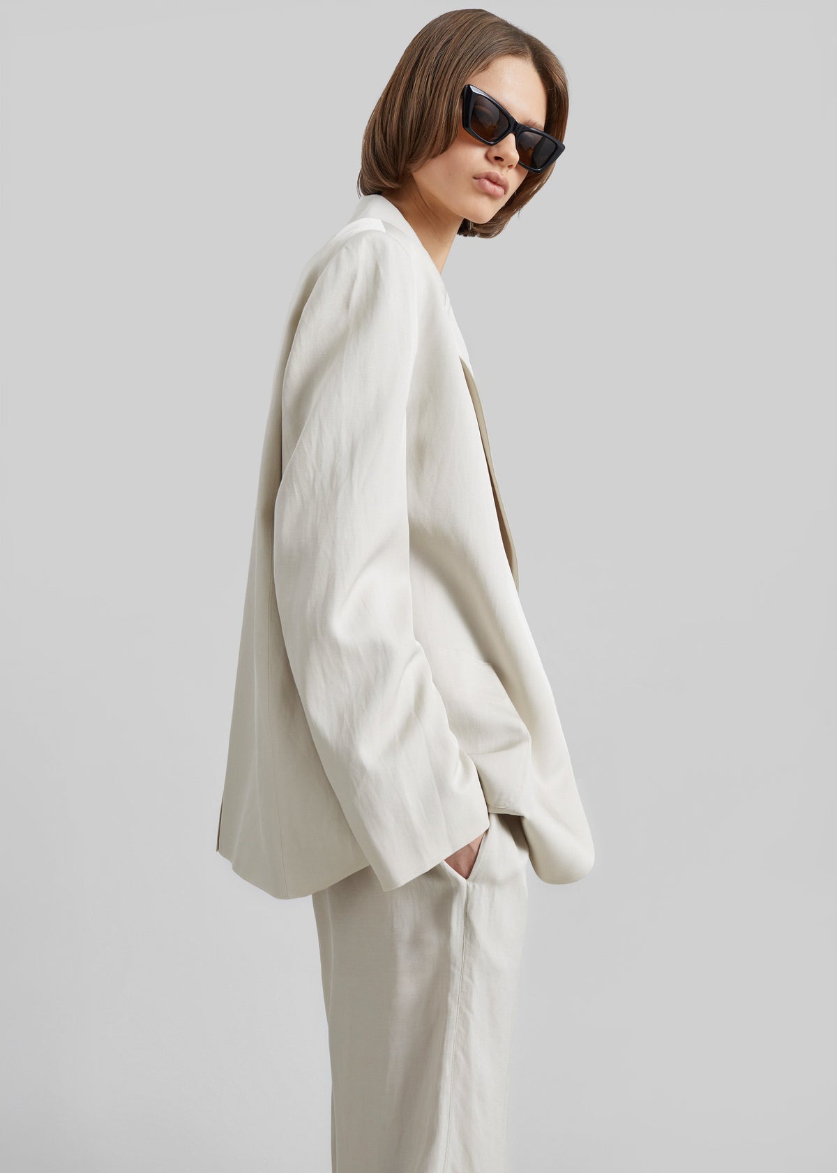 Bruna Linen Soft Blazer - Light Beige – view 4 of 8