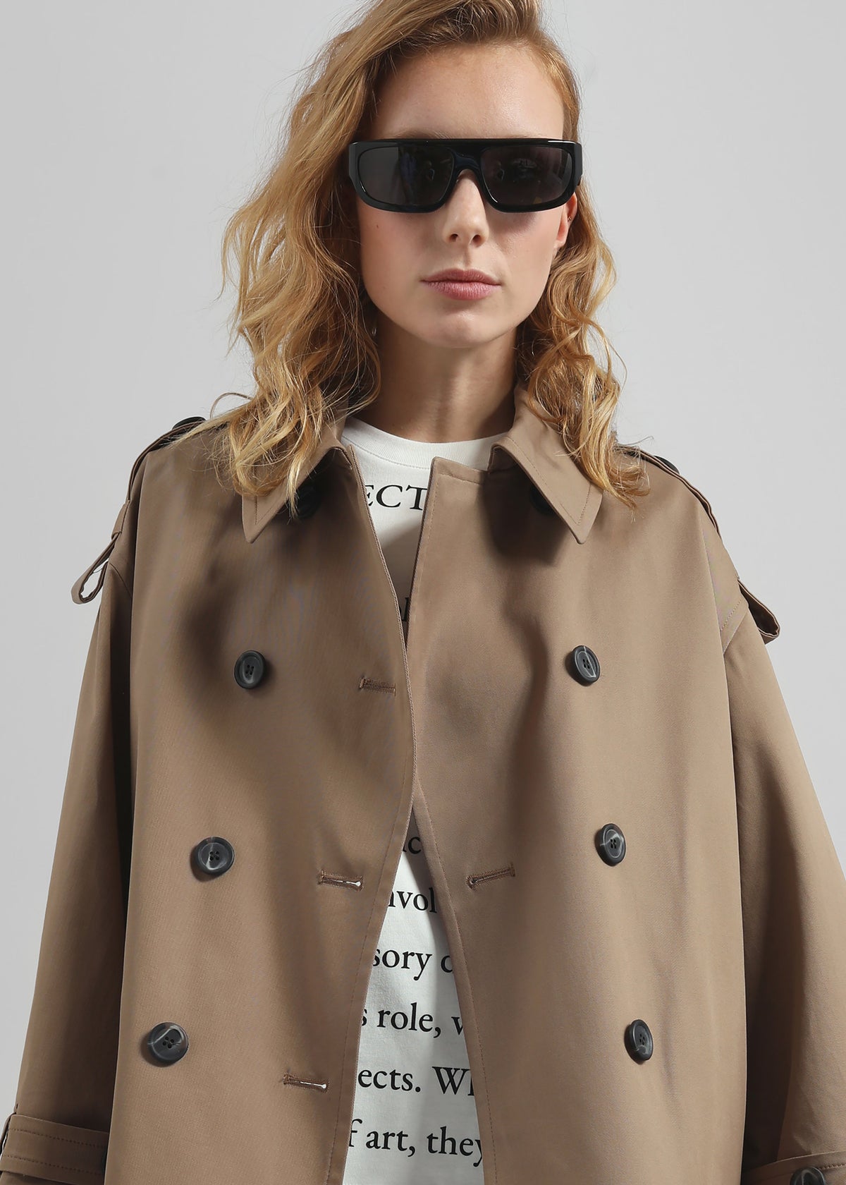 By Malene Birger Alisandra Trench Jacket - Fosil – view 4 of 8