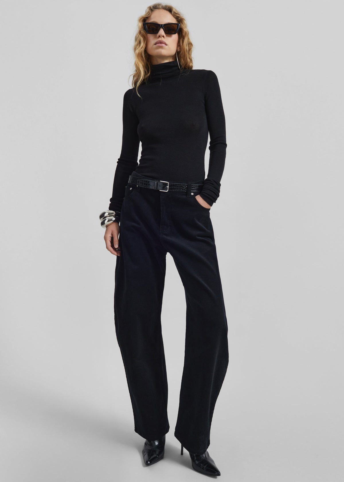 Caistor Corduroy Barrel Leg Pants - Black – view 6 of 9