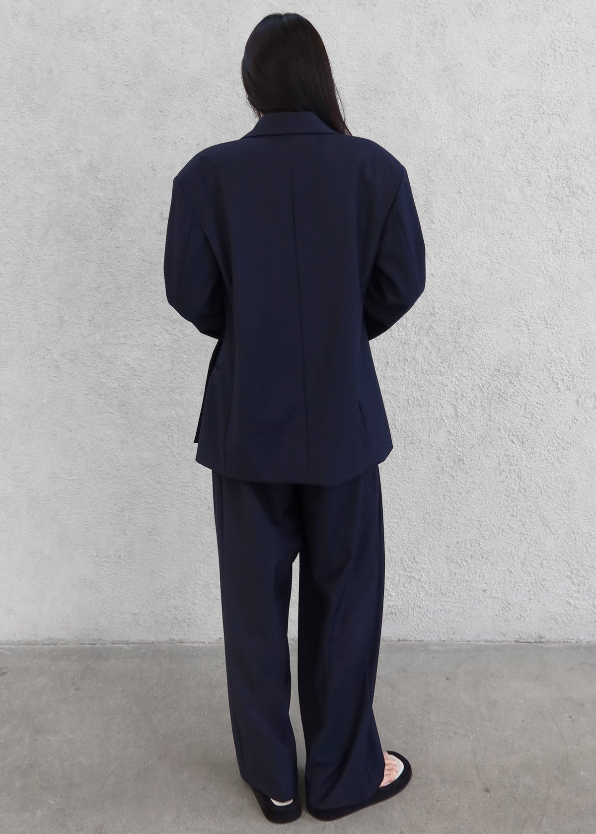 Canmore Double Vent Blazer - Navy – view 12 of 13