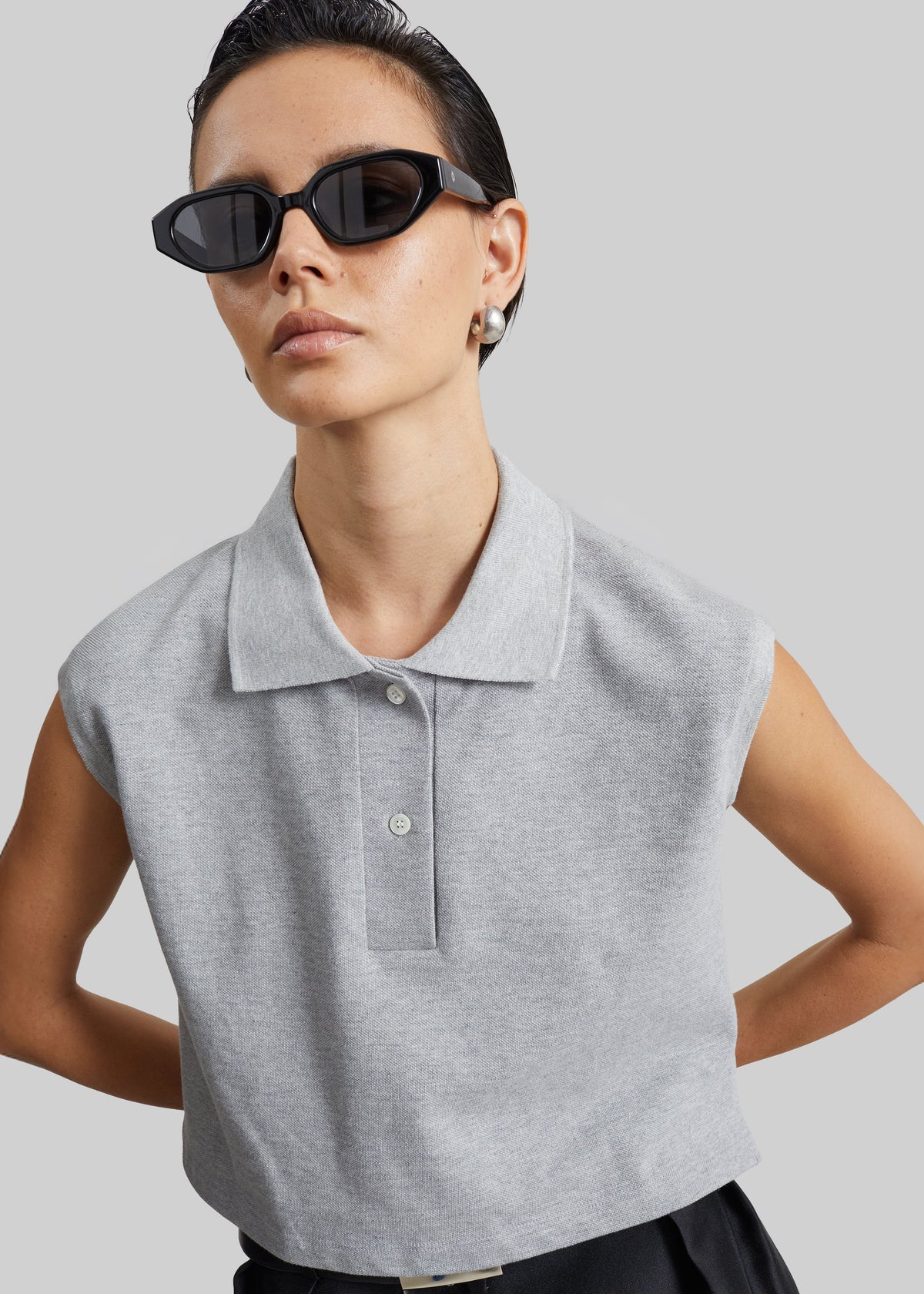 Claira Cropped Sleeveless Polo Top - Light Grey – view 5 of 8