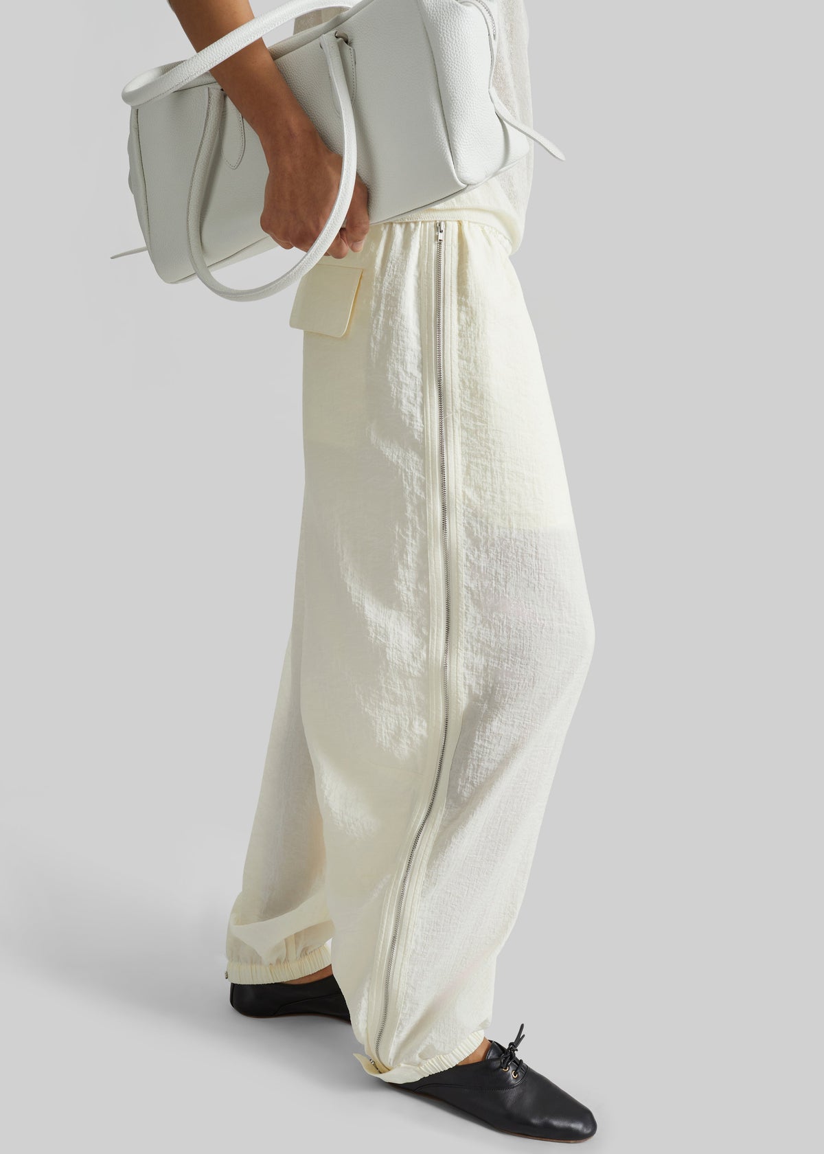 CO Articulated Vented Pants - Milk – view 5 of 9