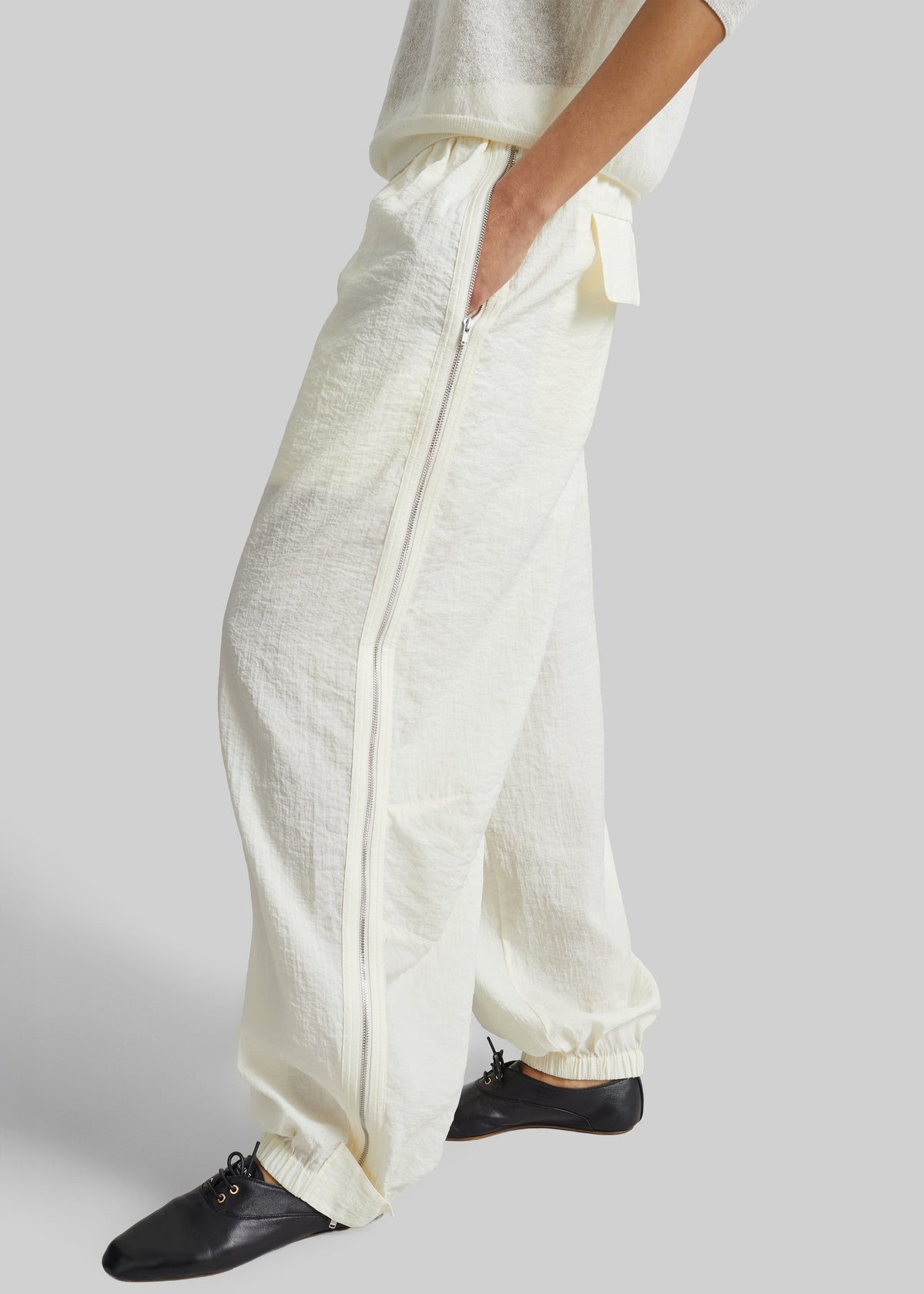CO Articulated Vented Pants - Milk – view 2 of 9