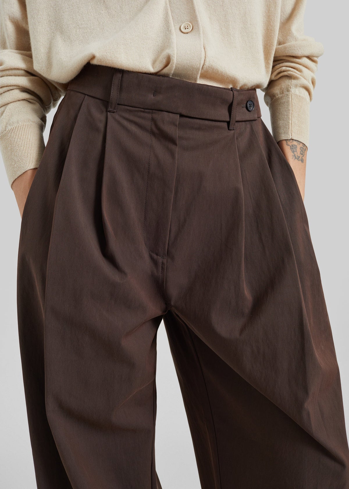 CO Pleated Pants - Chocolate – view 3 of 6