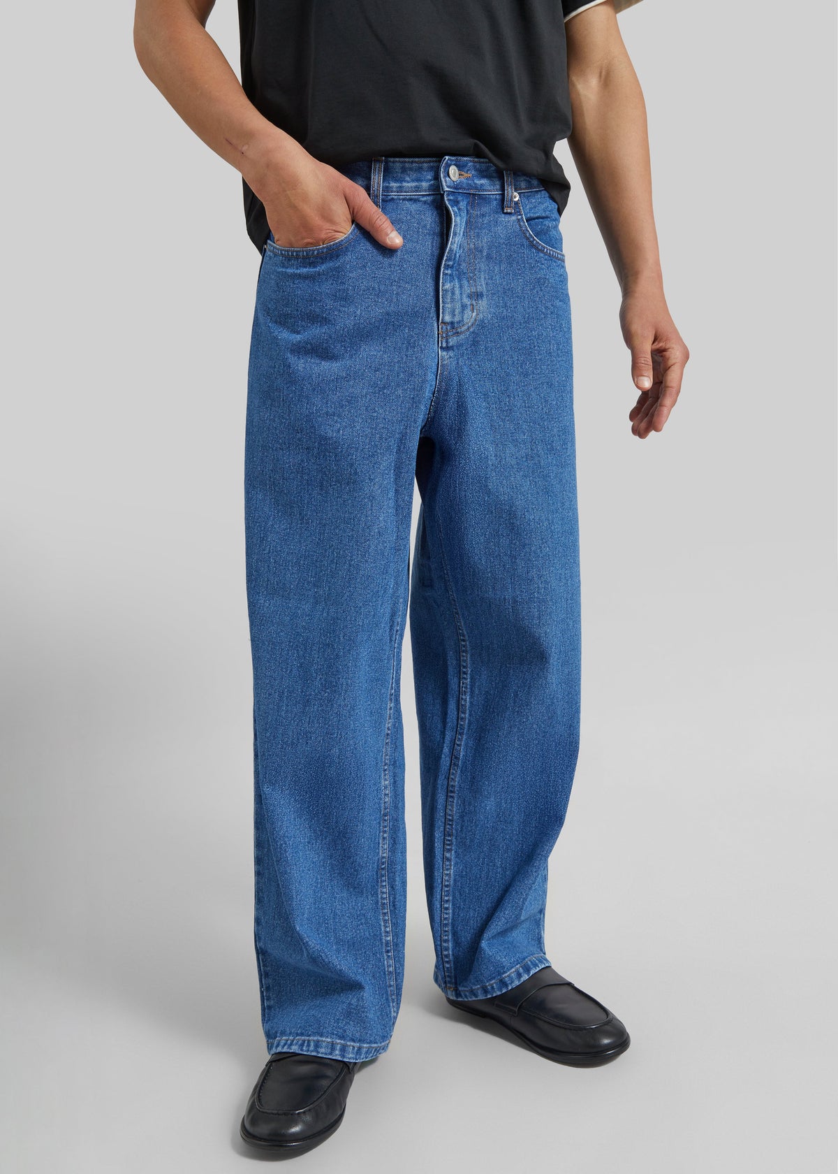 Connor Jeans - Medium Wash – view 2 of 10