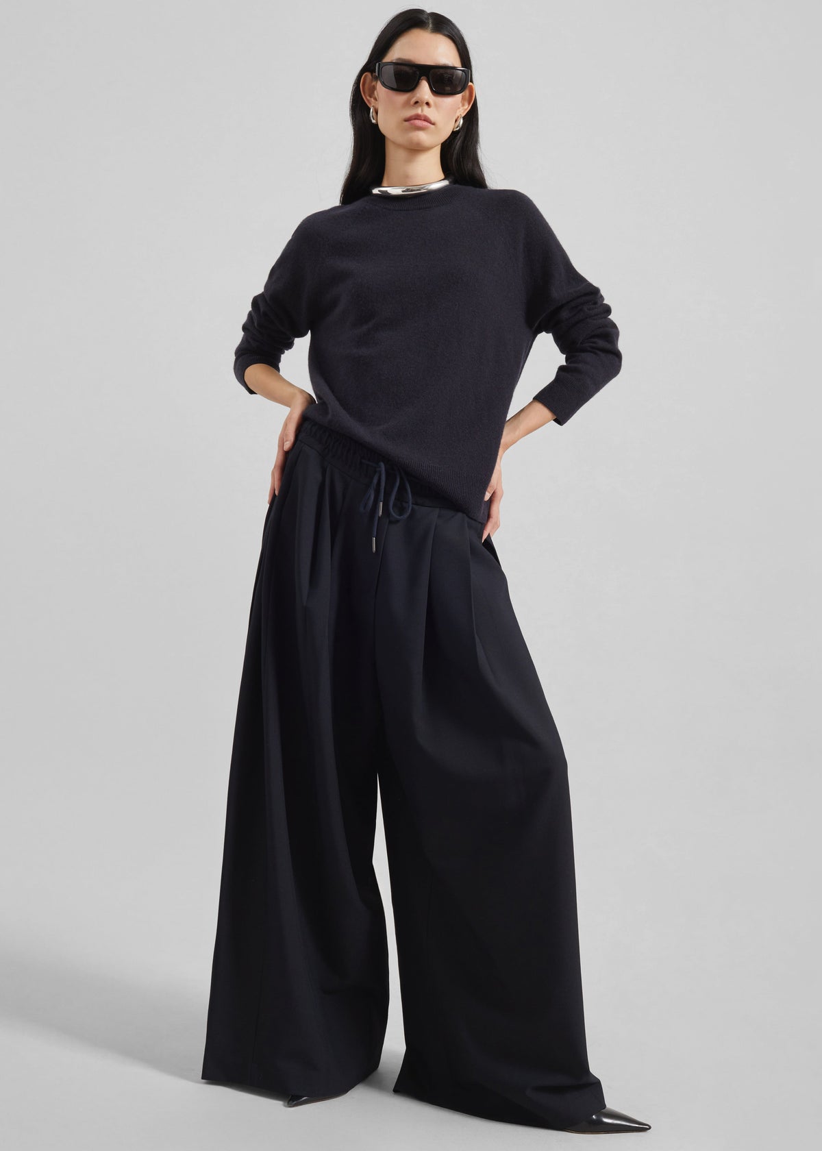 Corlen Pleated Wide Pants - Dark Navy – view 7 of 9