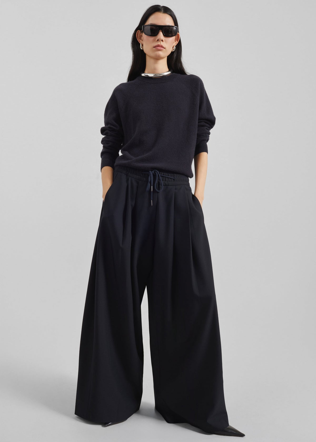 Corlen Pleated Wide Pants - Dark Navy – view 4 of 9
