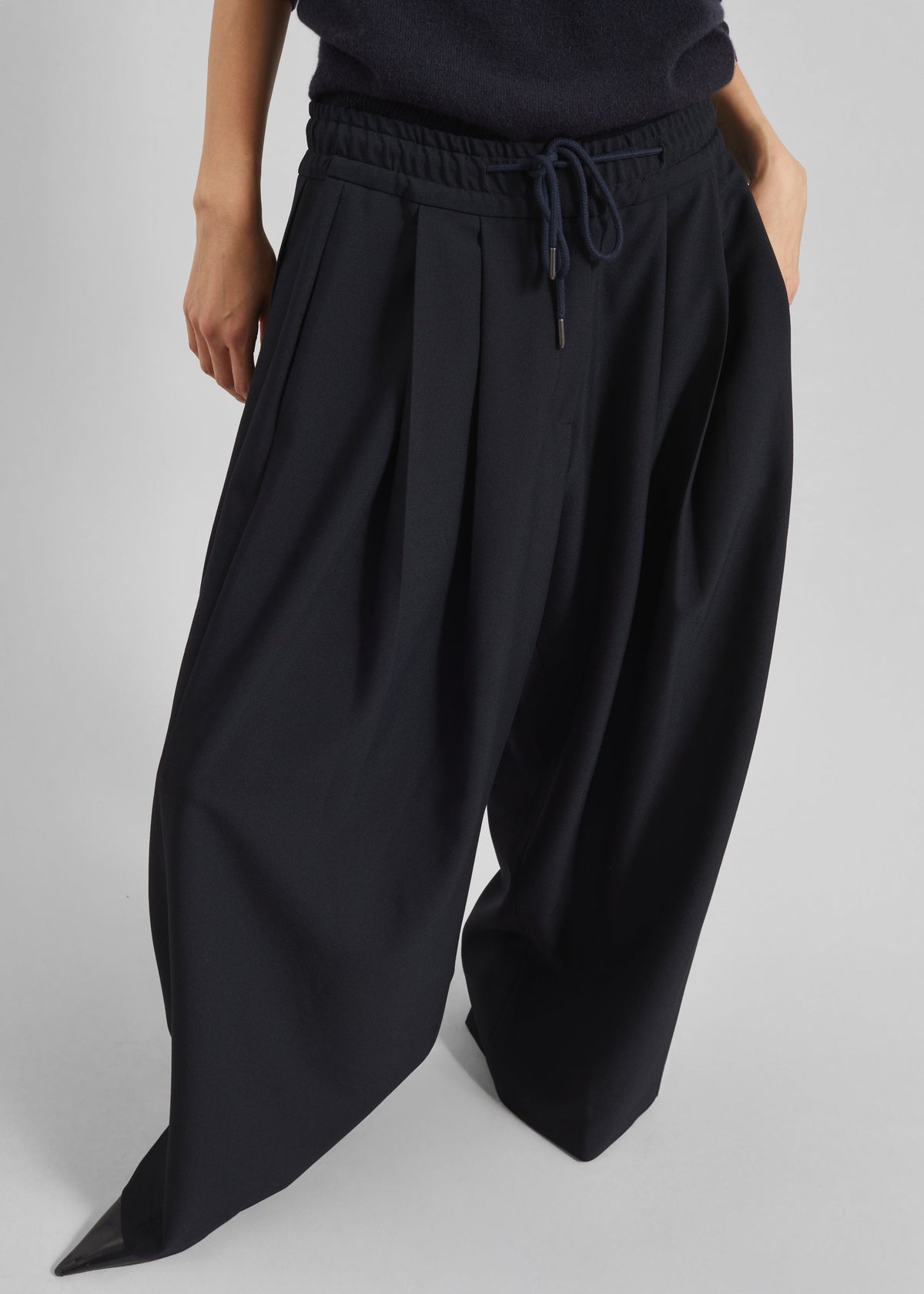 Corlen Pleated Wide Pants - Dark Navy – view 2 of 9